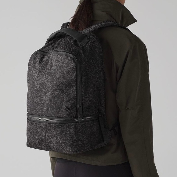 Lululemon City Adventurer Backpack 17L (Reflective) main image 6